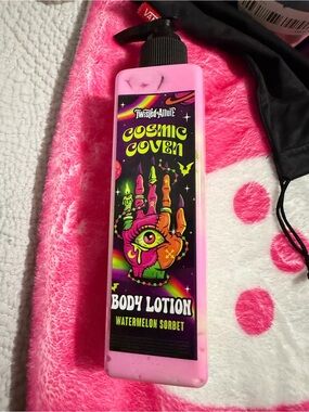 Twisted allure lotion